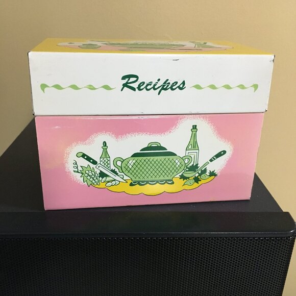 Vintage 50s Tin Metal RECIPE BOX made in Bryan, Ohio by Art Company - Picture 2 of 9